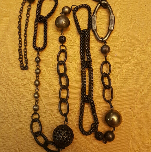 Pair of antique bronze finish necklaces. - Picture 6 of 8